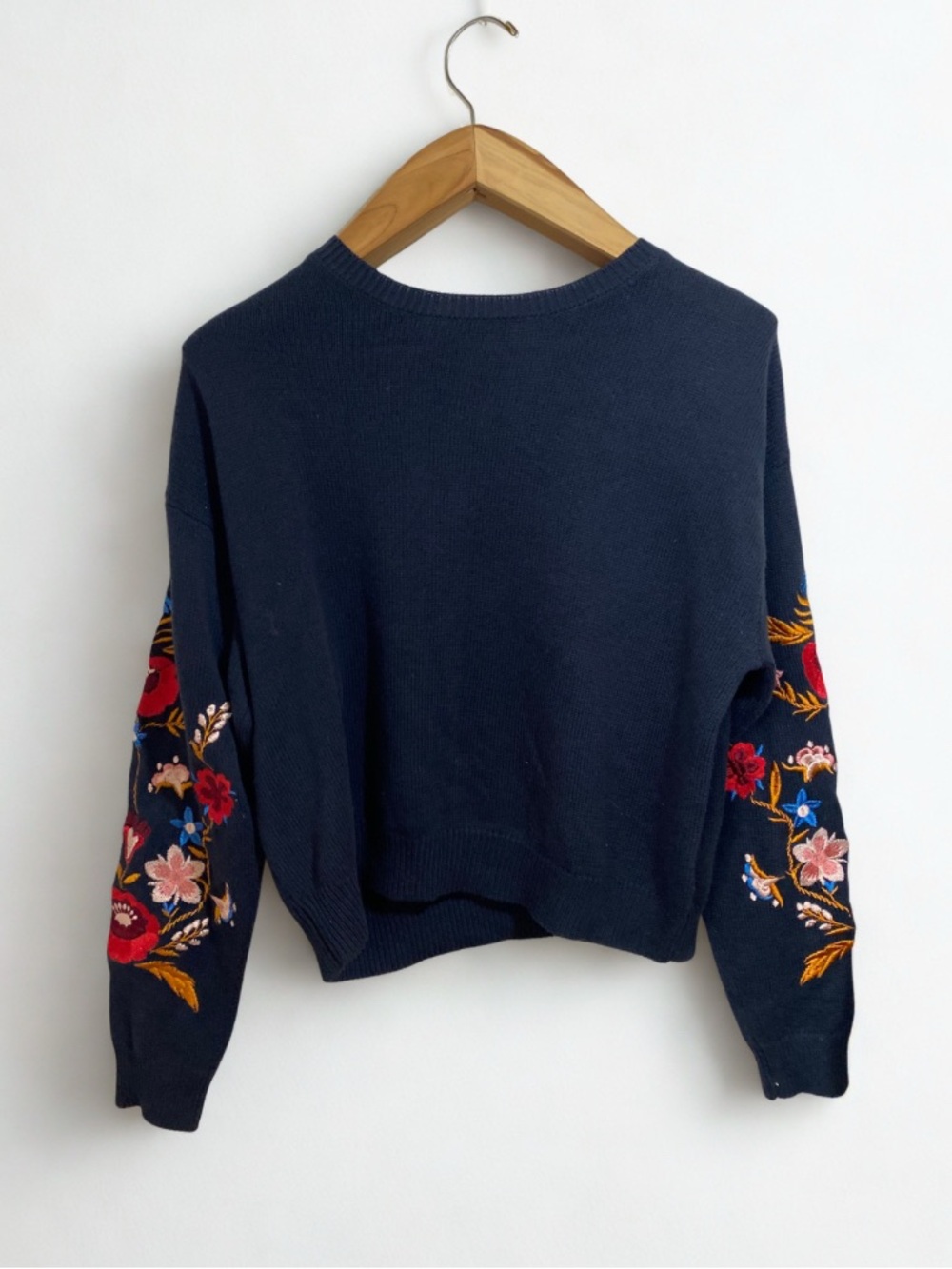 H&M Embroidered Floral Cottagecore Jumper Navy Blue Size Medium - Picture 3 of 8